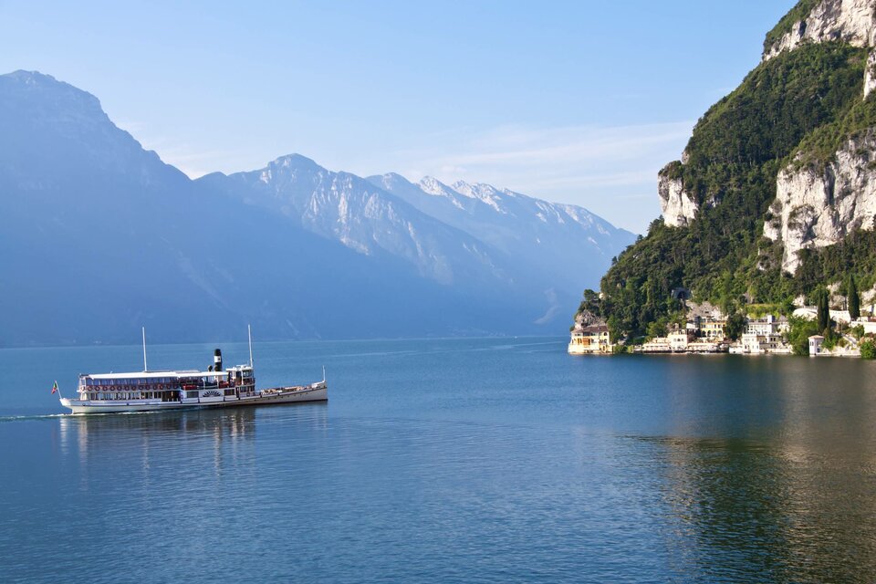Direkt am Gardasee :: Hotel Orione bei Castelletto
